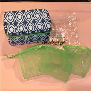 Retired print baubles and bracelet case